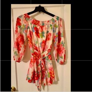 New...Beautiful short jumper/ romper.